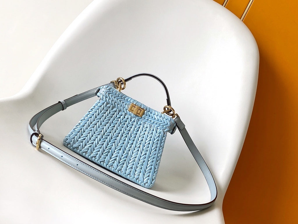 FF ISEEU PETITE RAFFIA
