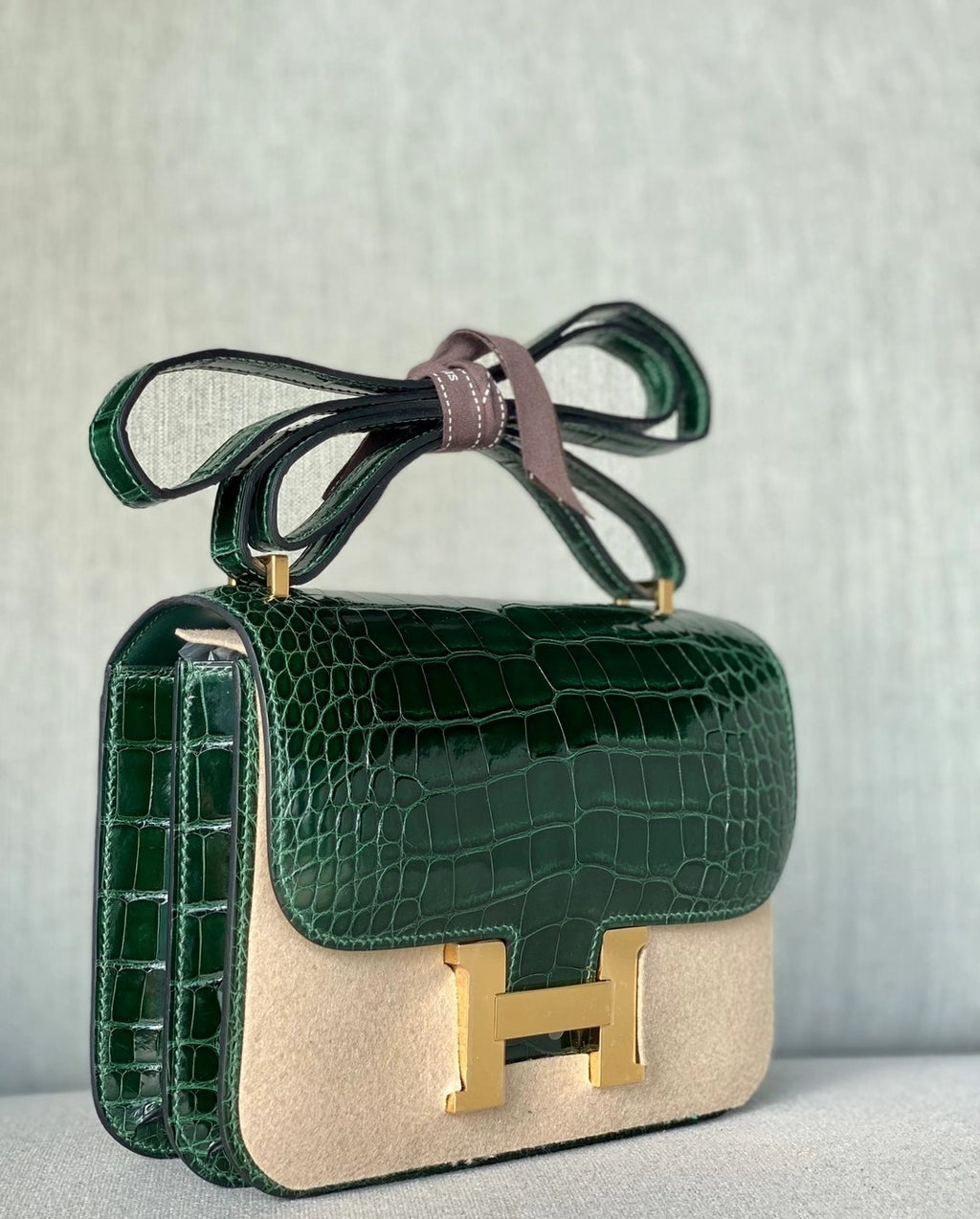 H CONSTANCE 18 CROC