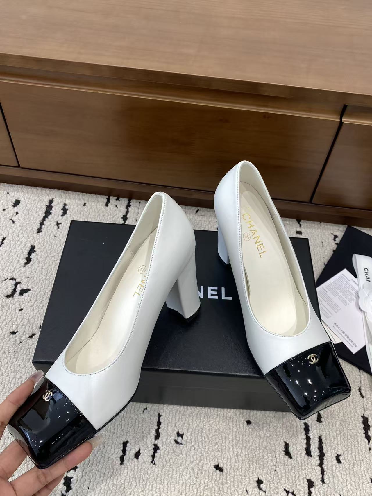 CC HEEL PUMPS