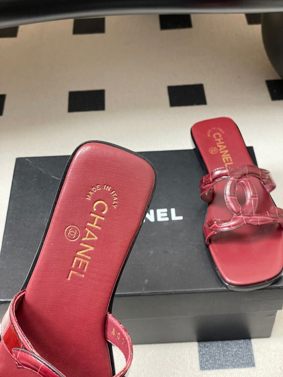 CC CROC EMBOSSED MULES