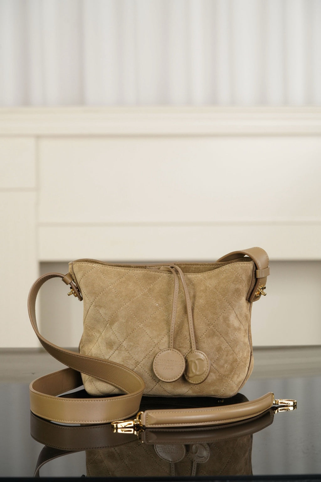 CC MEDIUM TOP HANDLE