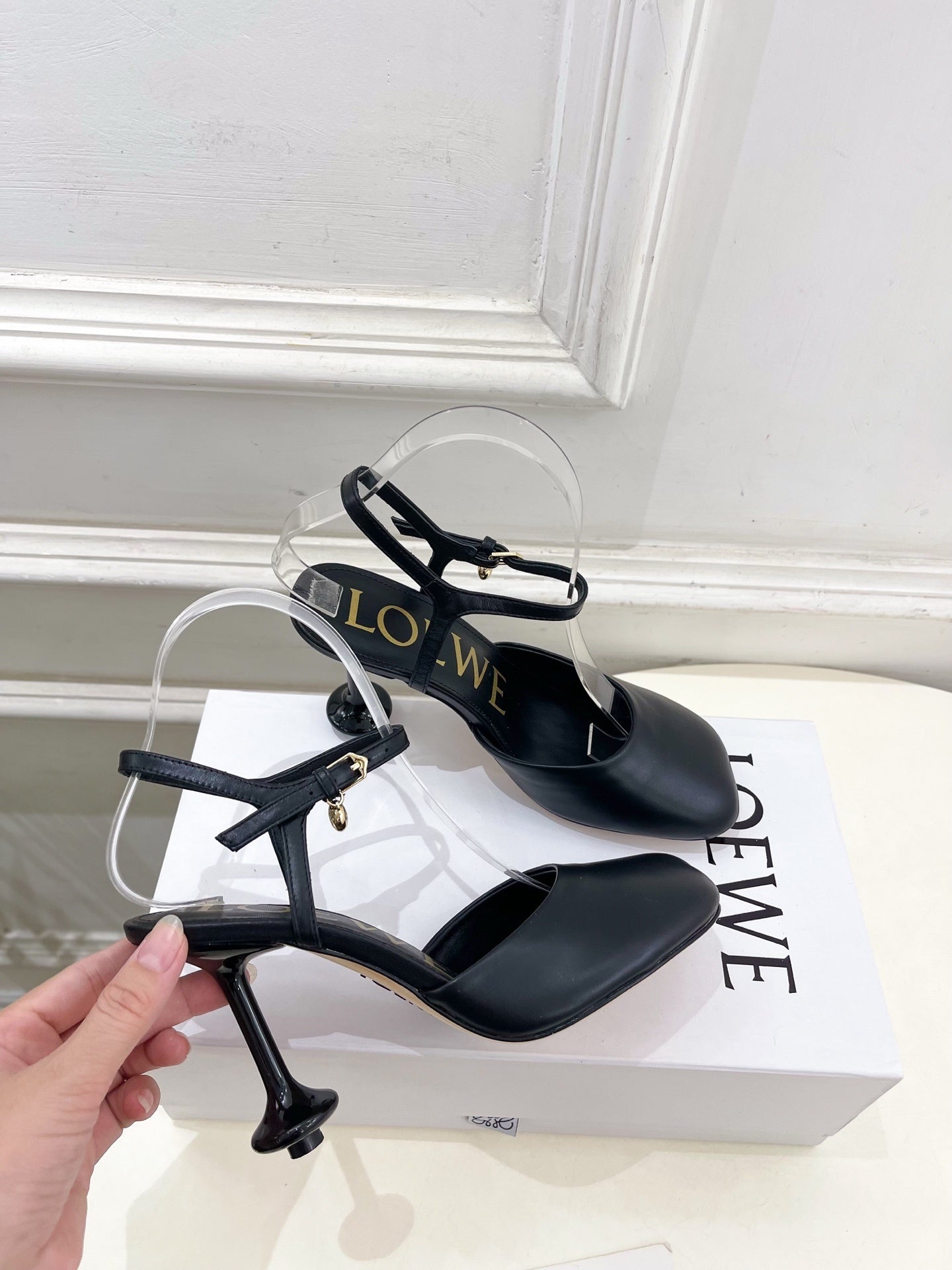 LW PUMPS