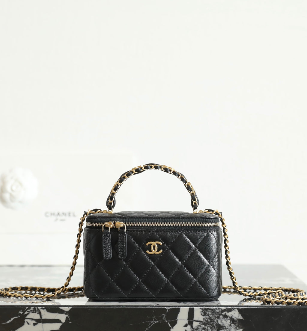 CC LONG VANITY ON CHAIN