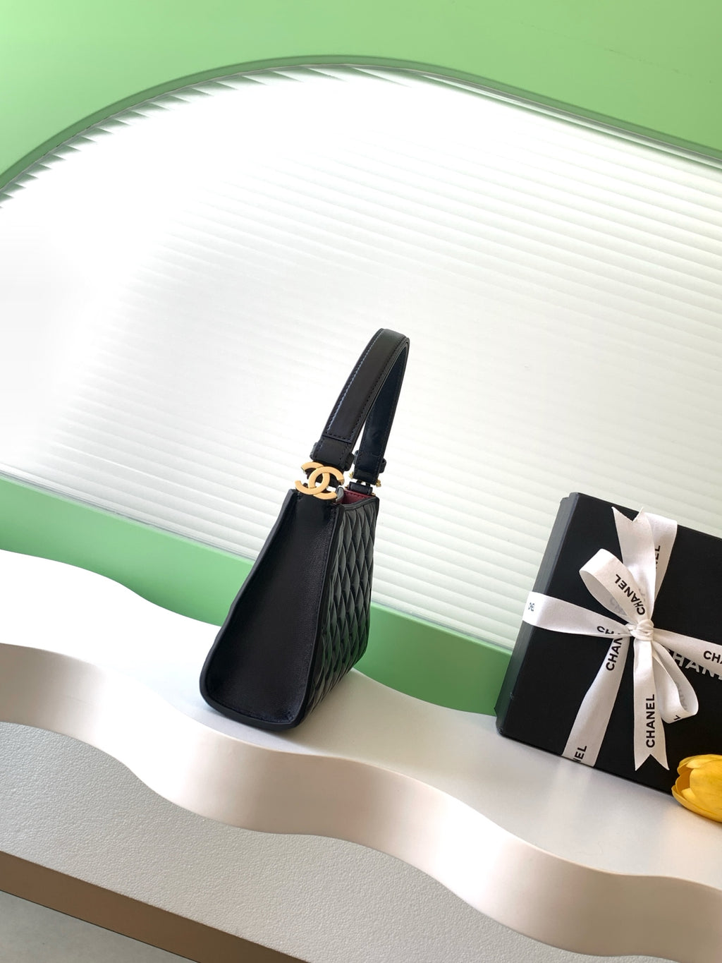 CC SHOULDER TOTE
