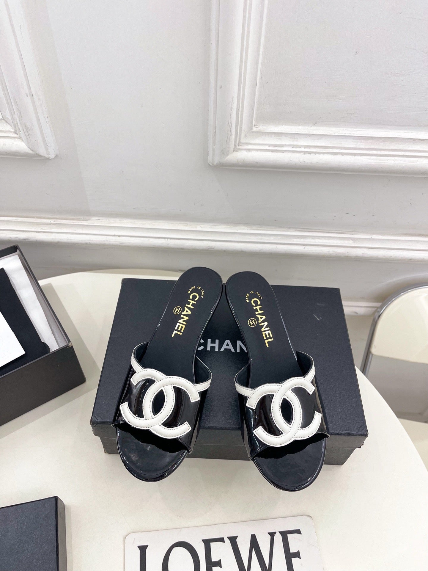 CC HEELS MULES