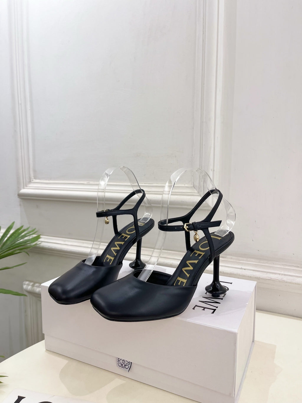 LW PUMPS