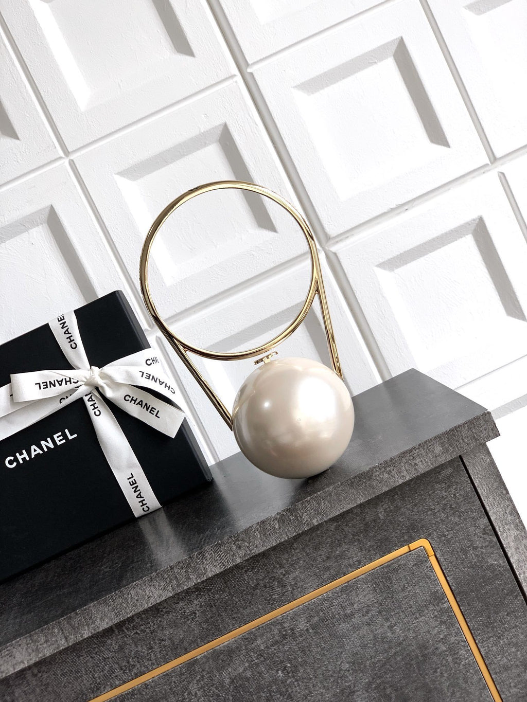 CC ACRYLIC CLUTCH