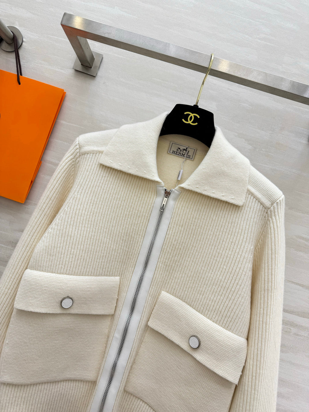 HH CASHMERE CARDIGAN