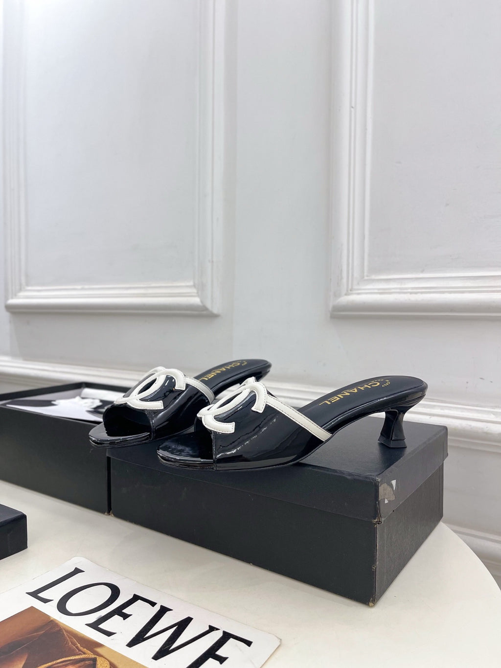 CC HEELS MULES