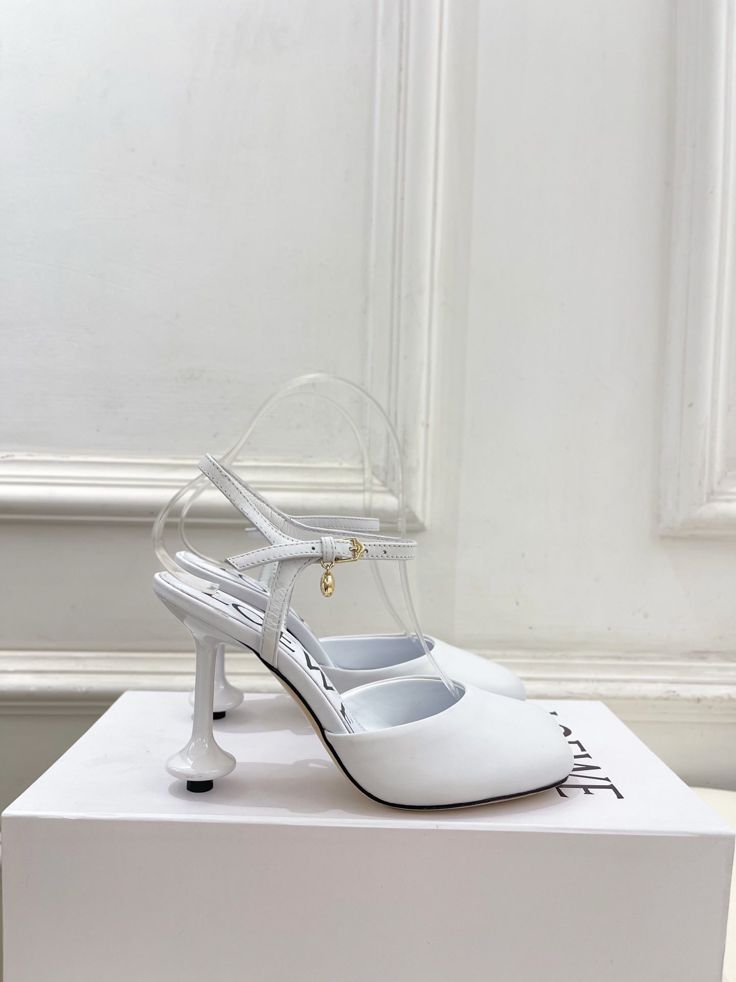 LW PUMPS