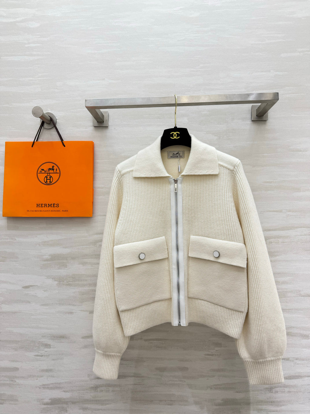 HH CASHMERE CARDIGAN