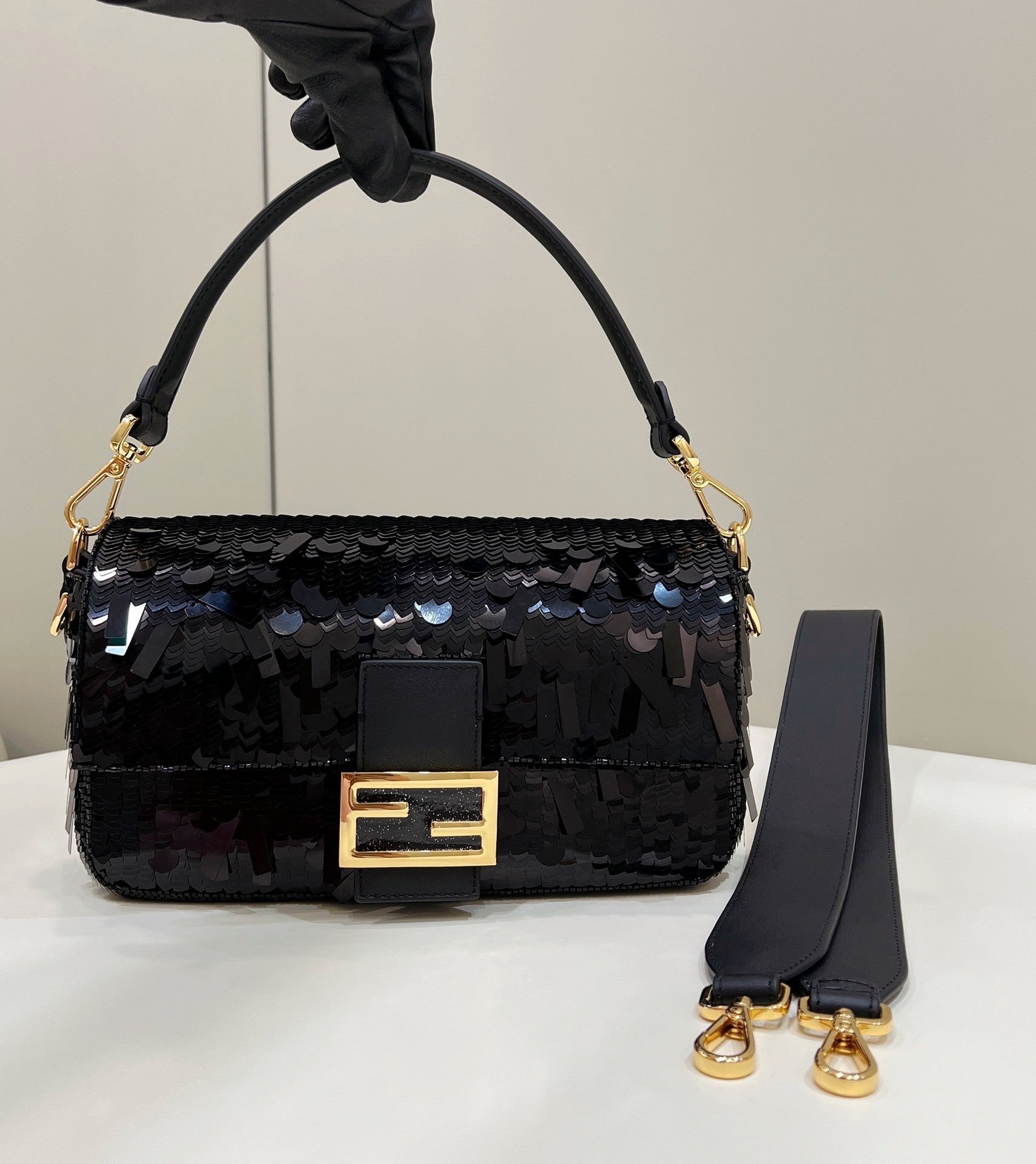 FF SEQUIN BAGUETTE