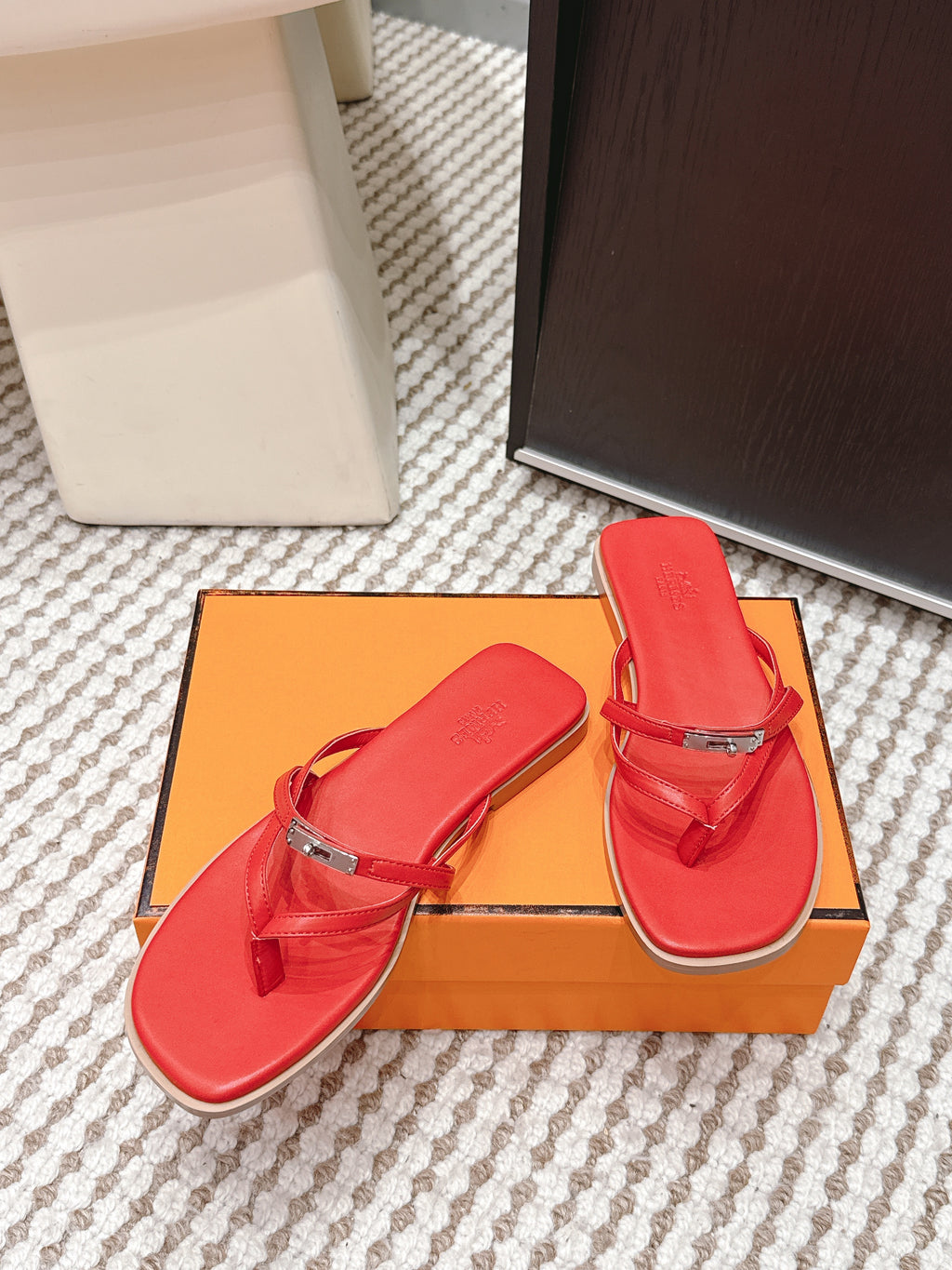 H SLIDES
