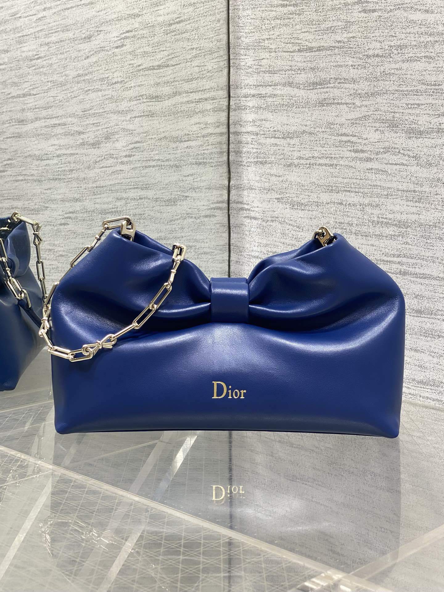 CD BOW medium