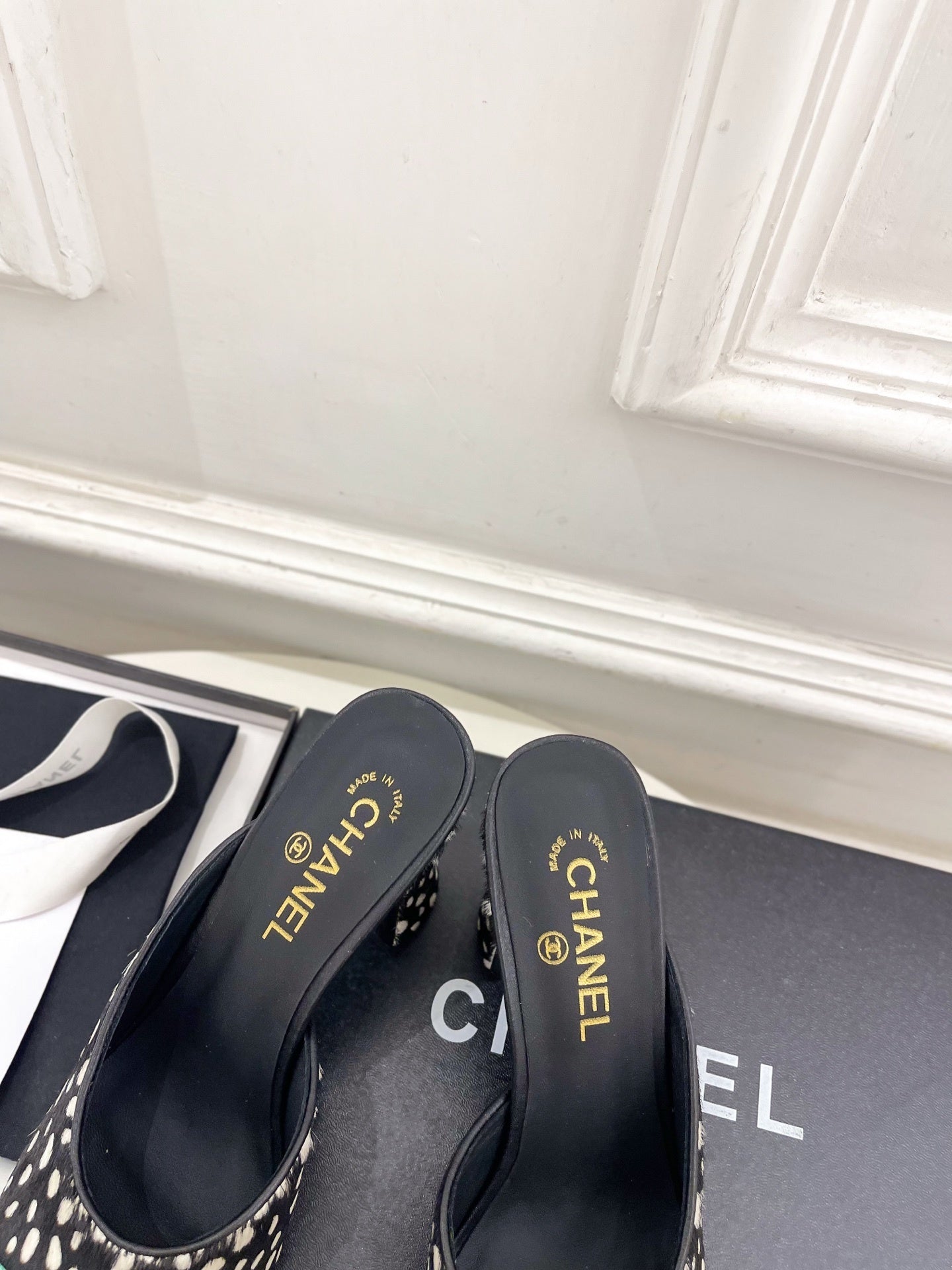 CC 26 HEEL MULES