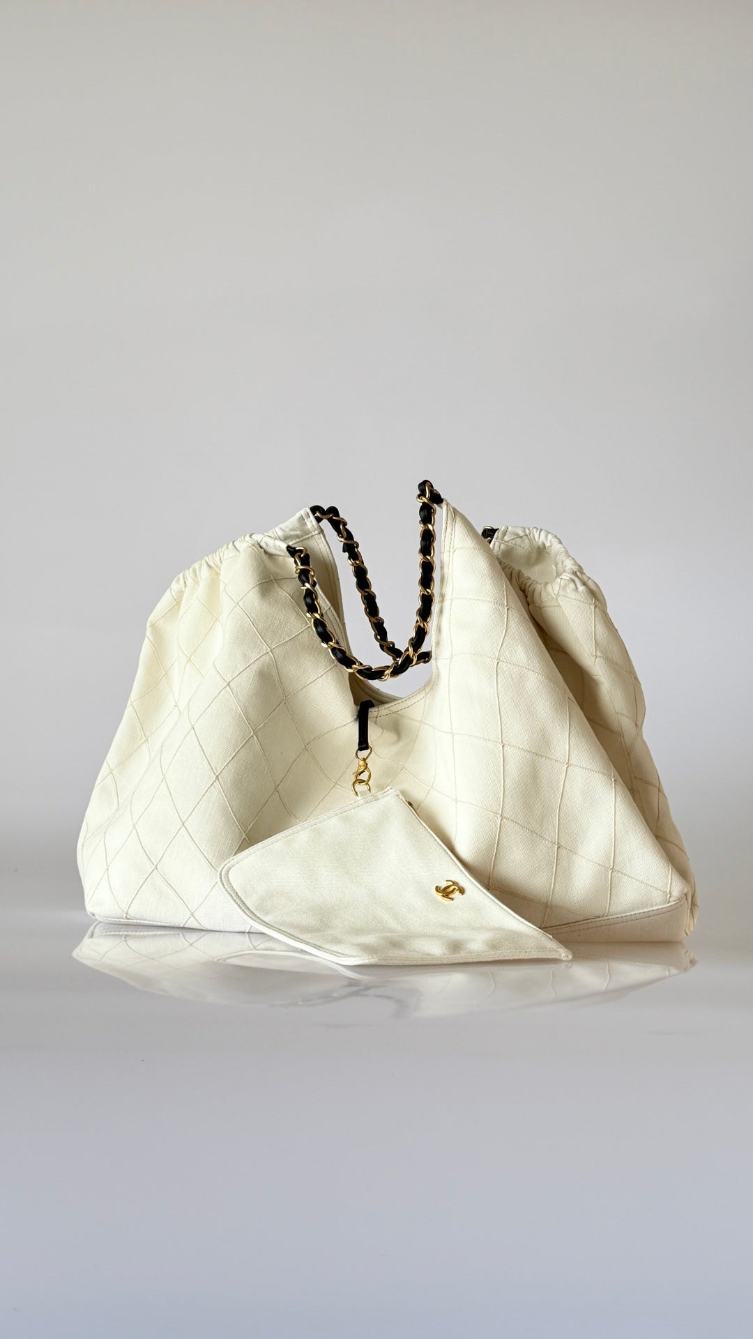 CC MAXI SHOULDER TOTE