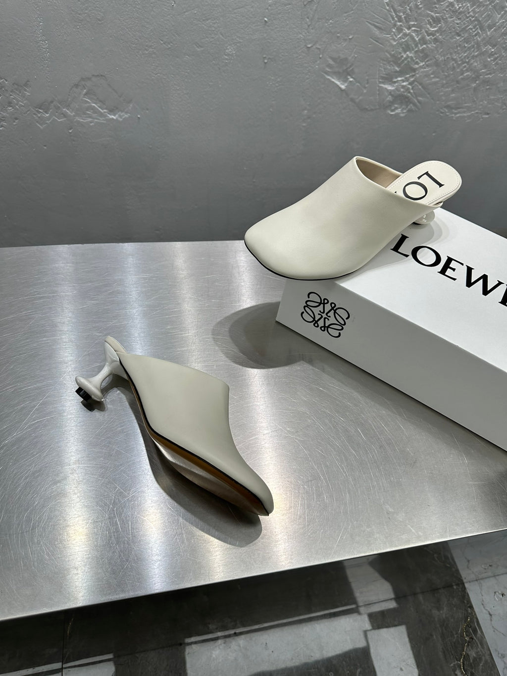 LW HEEL MULES