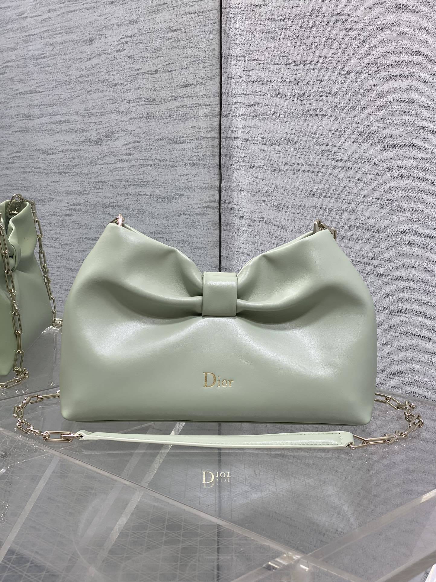 CD BOW small