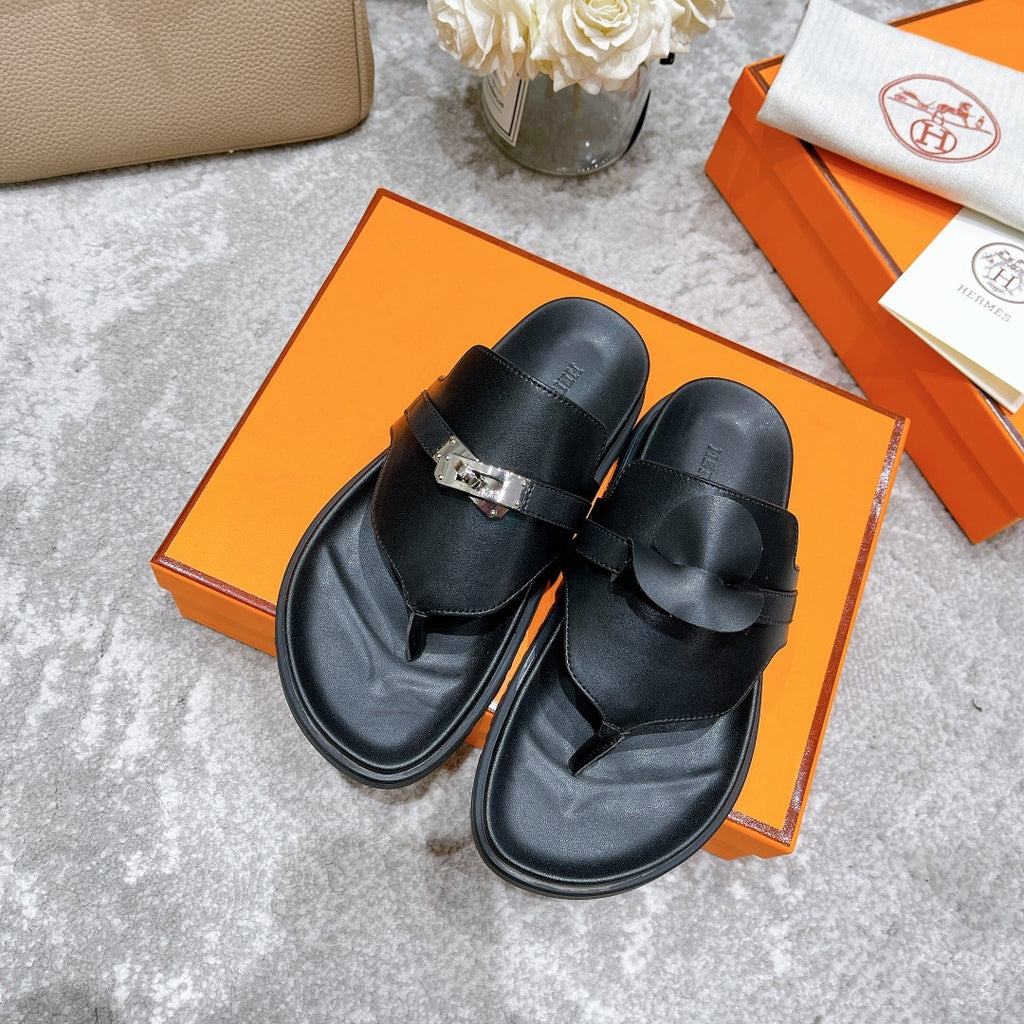 H EMPIRE SANDAL