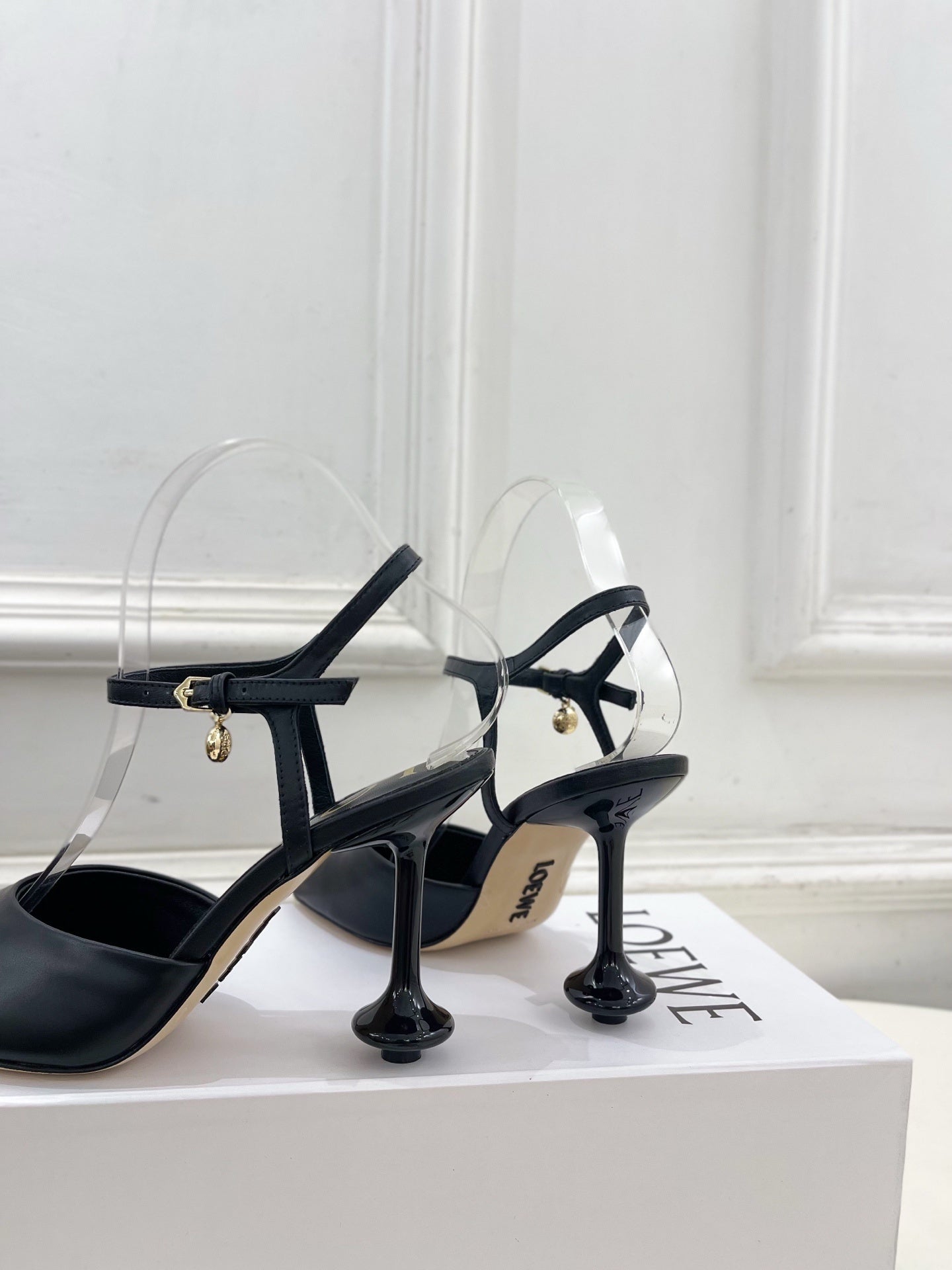 LW PUMPS