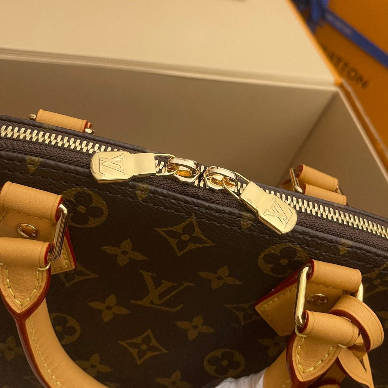 LV LIMITED EDITION ALMA
