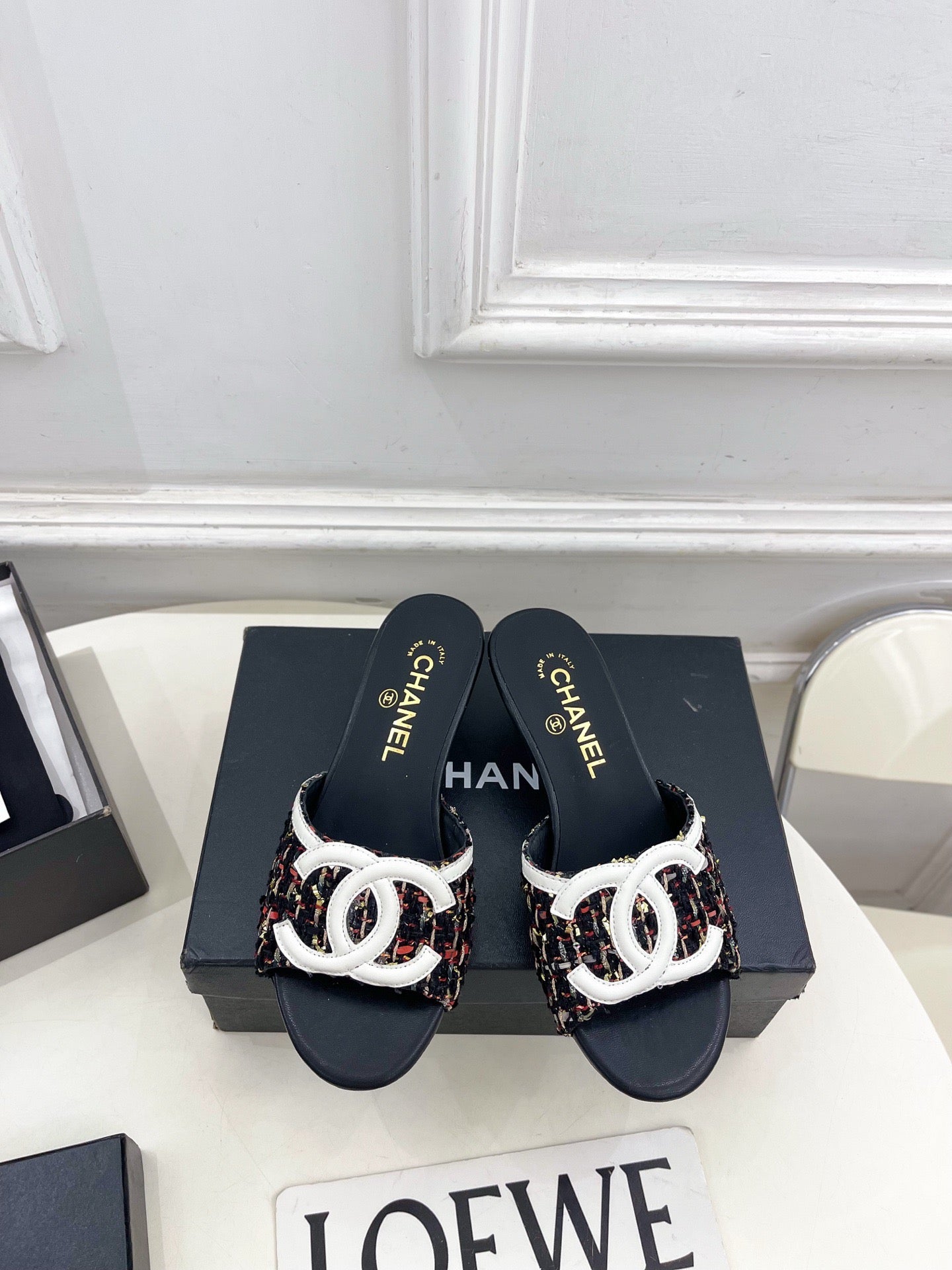 CC HEELS MULES