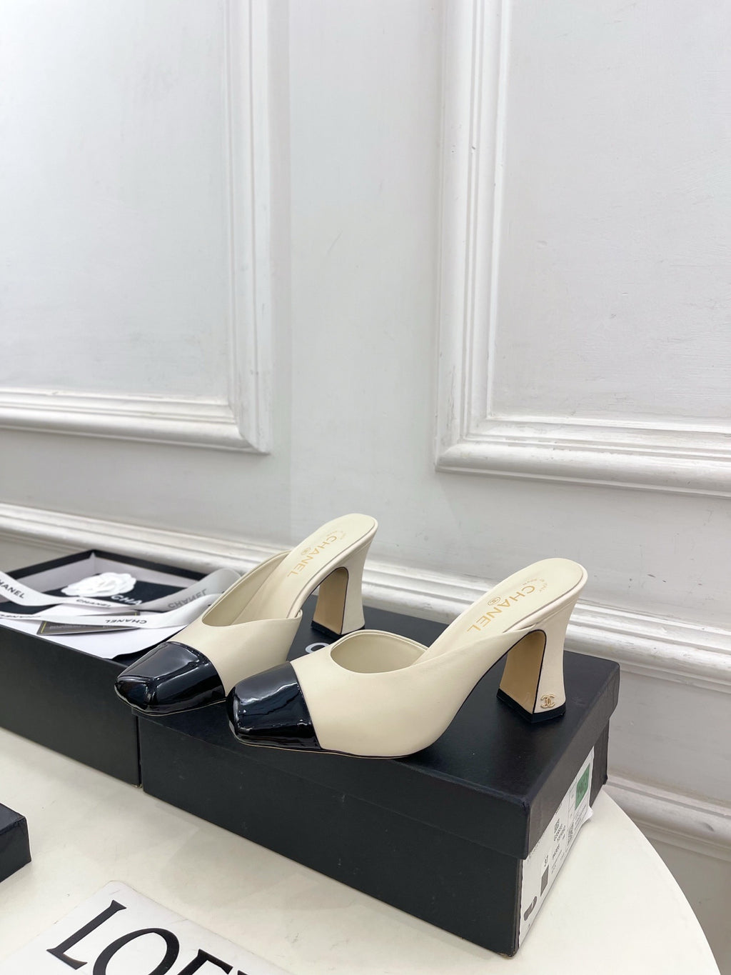 CC 26 HEEL MULES