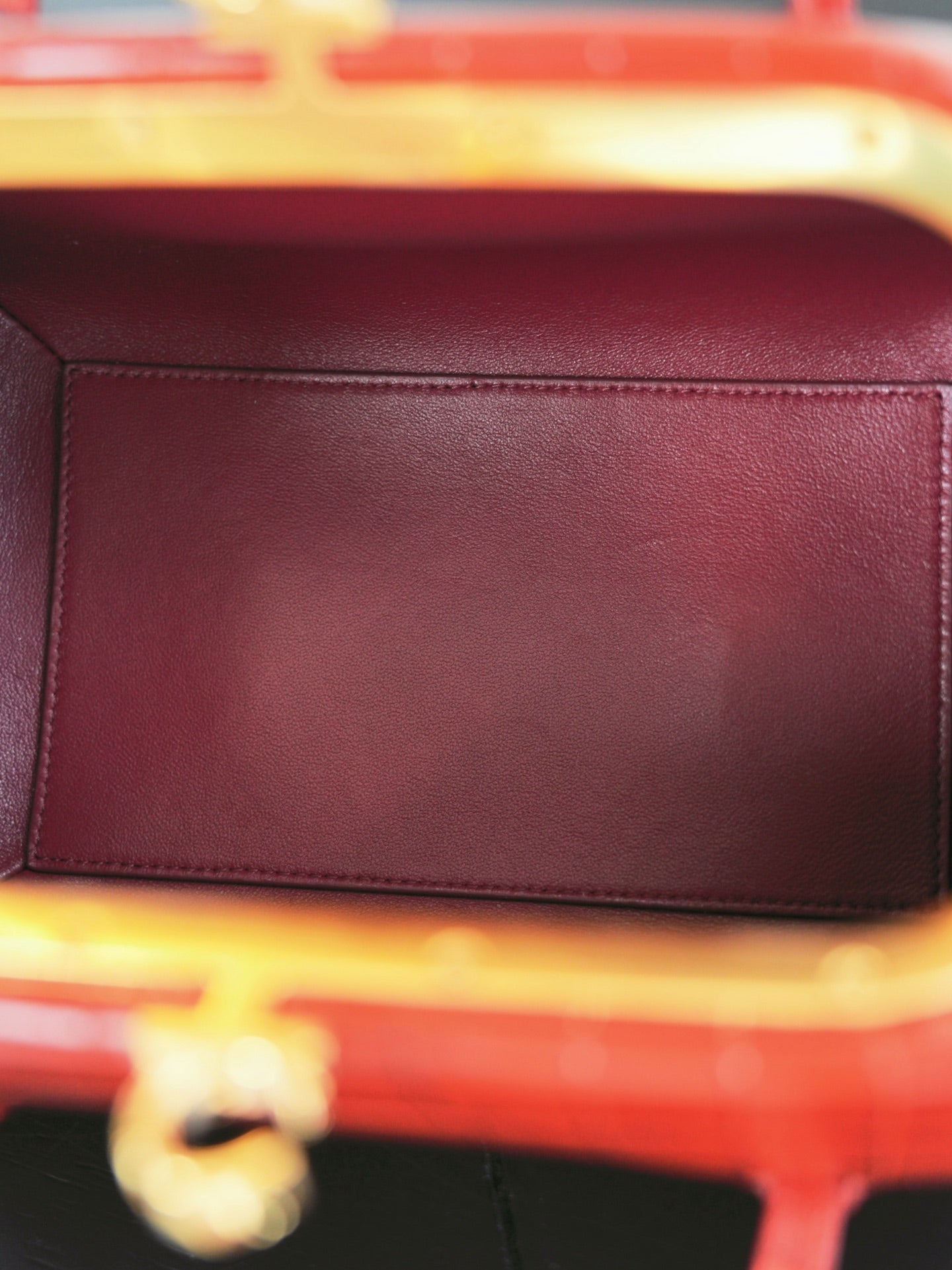 CC MINI SHOPPER EMBOSSED CROC