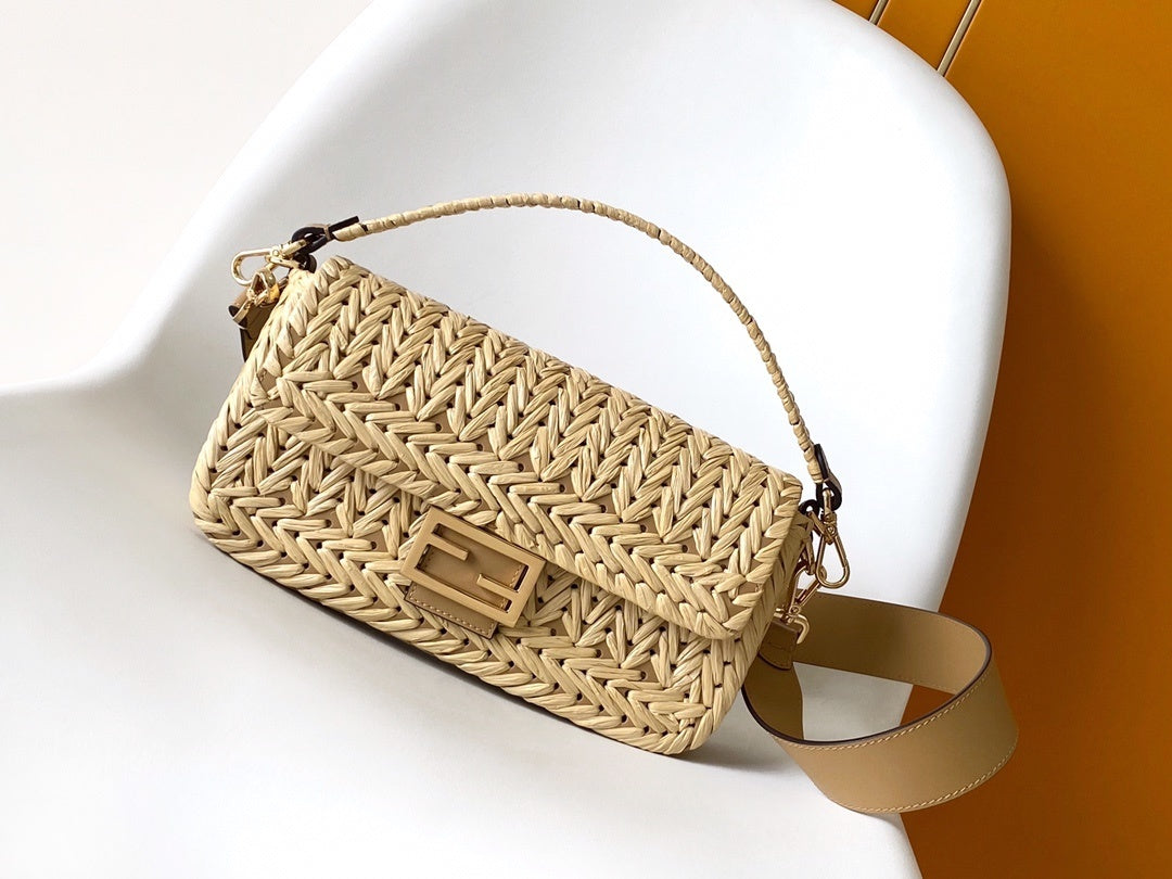 FF BAGUETTE RAFFIA