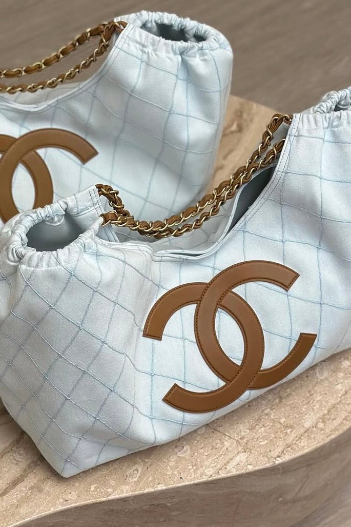 CC MAXI SHOULDER TOTE