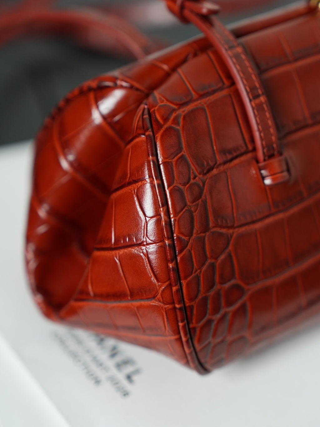 CC MINI SHOPPER EMBOSSED CROC