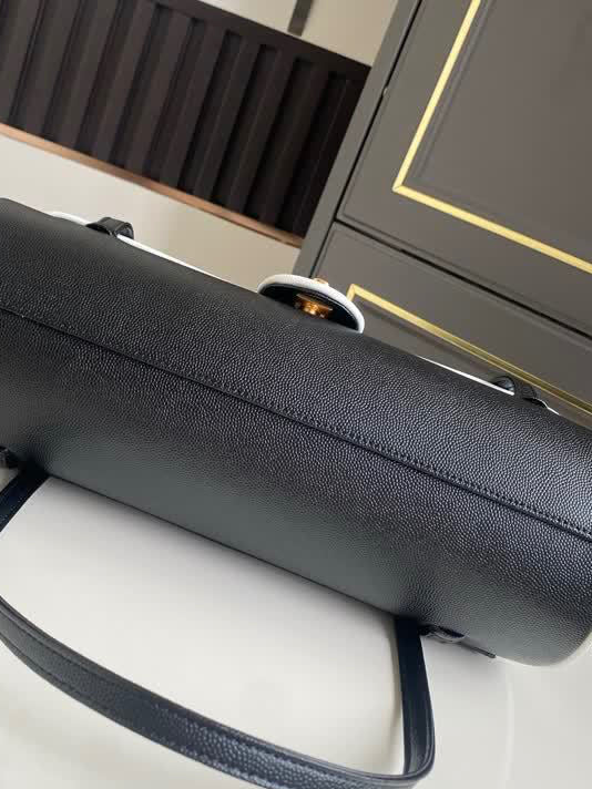 CC LARGE BOWLING BAG