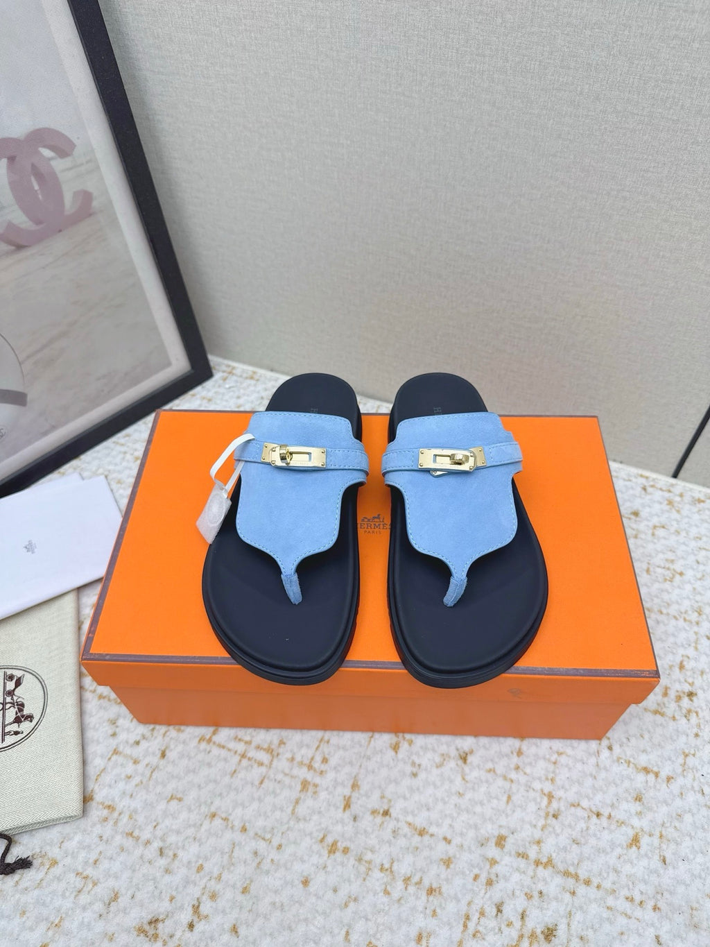 H EMPIRE SANDAL