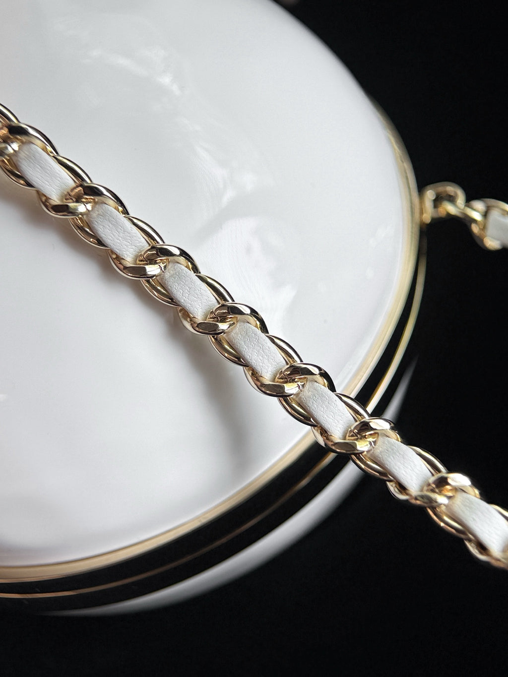 CC EGG EVENING BAG