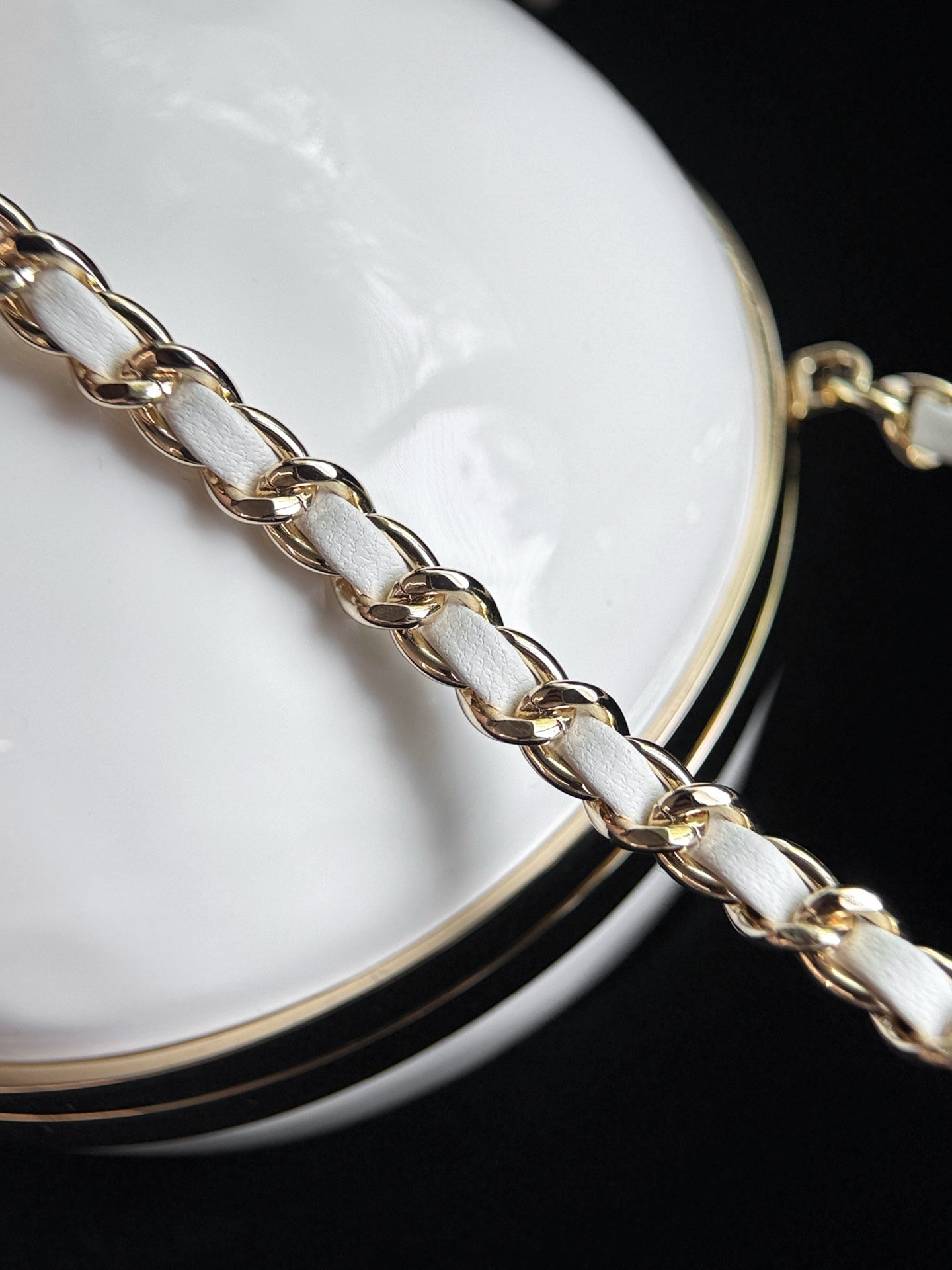 CC EGG EVENING BAG