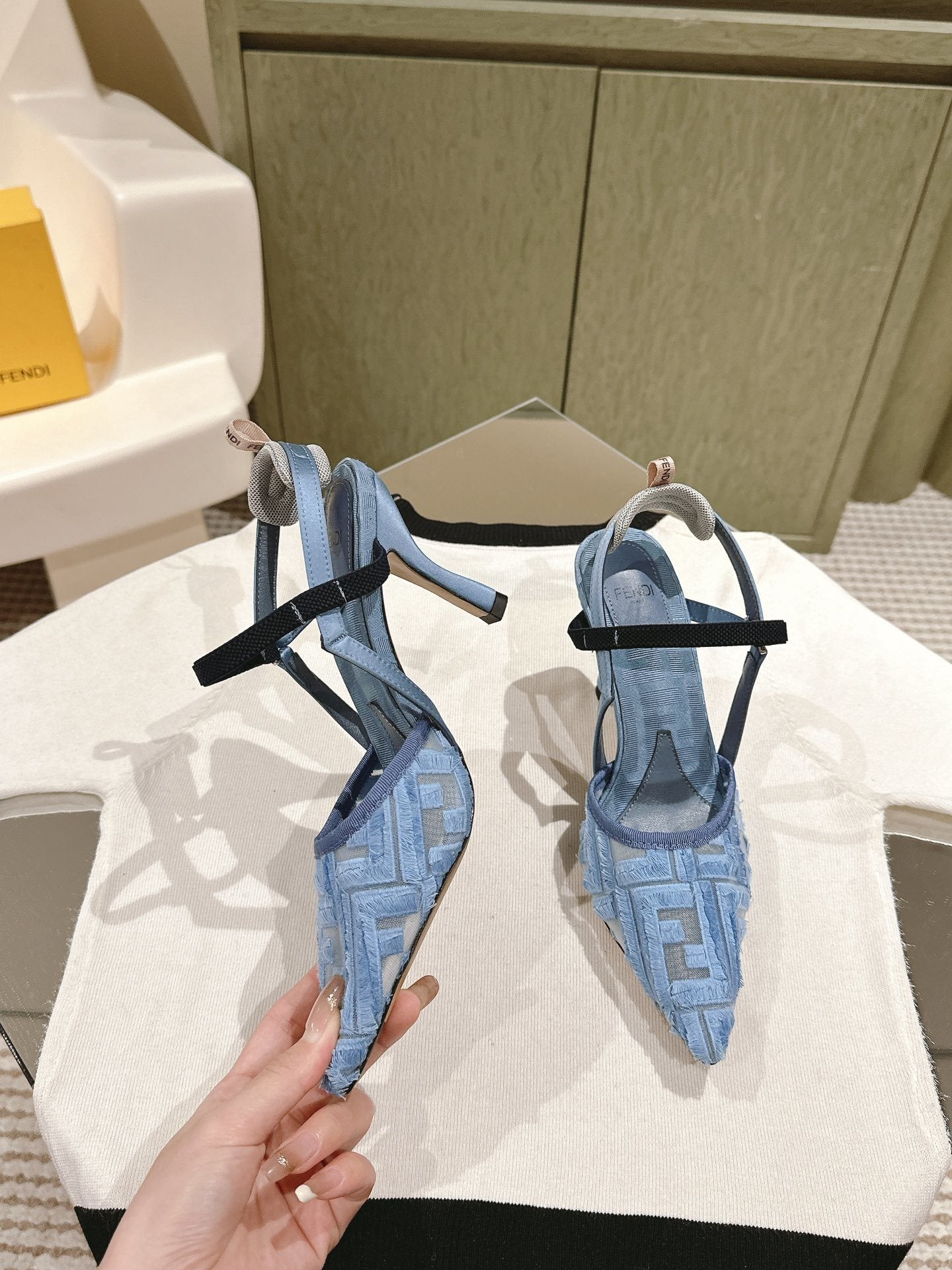 FF HEEL SLINGBACK