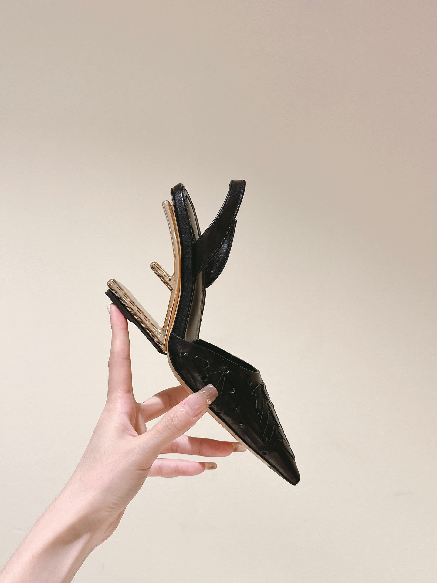 FF HEEL SLINGBACK
