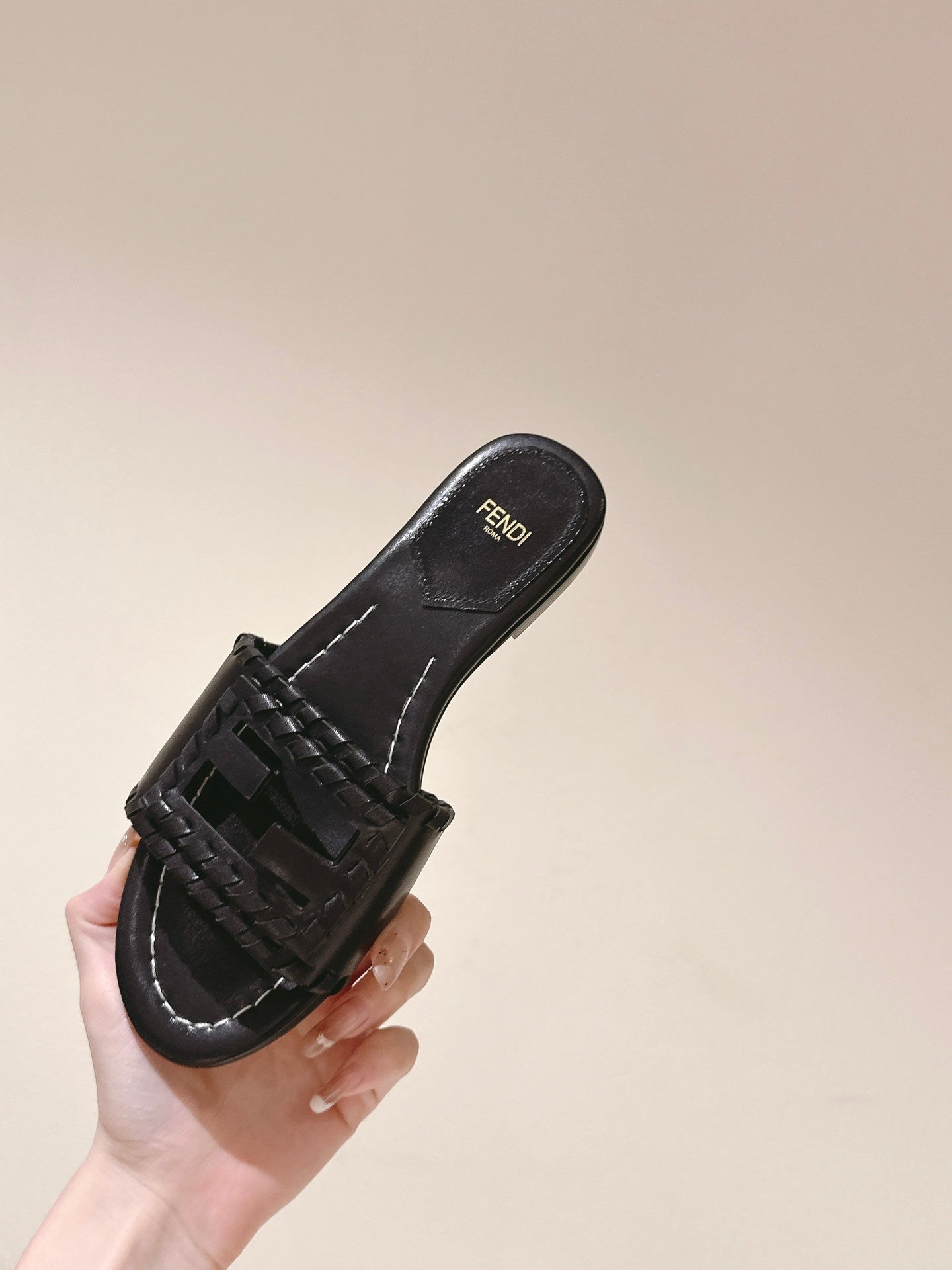 FF BAGUETTE MULES