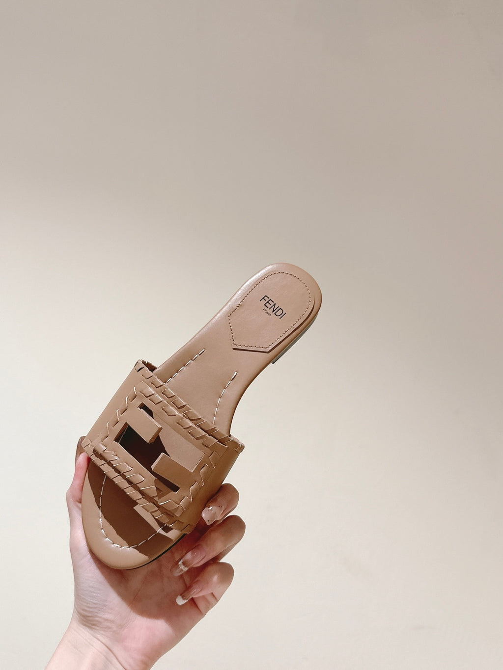 FF BAGUETTE MULES