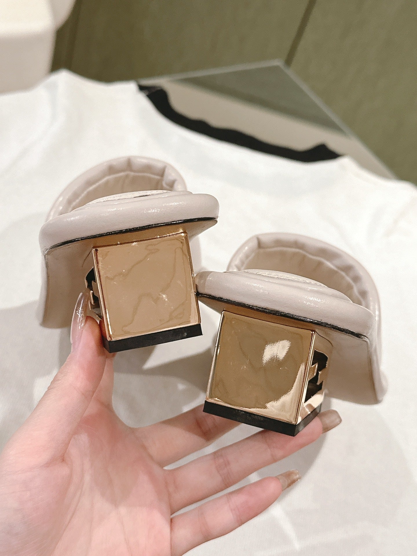 FF HEELED MULE